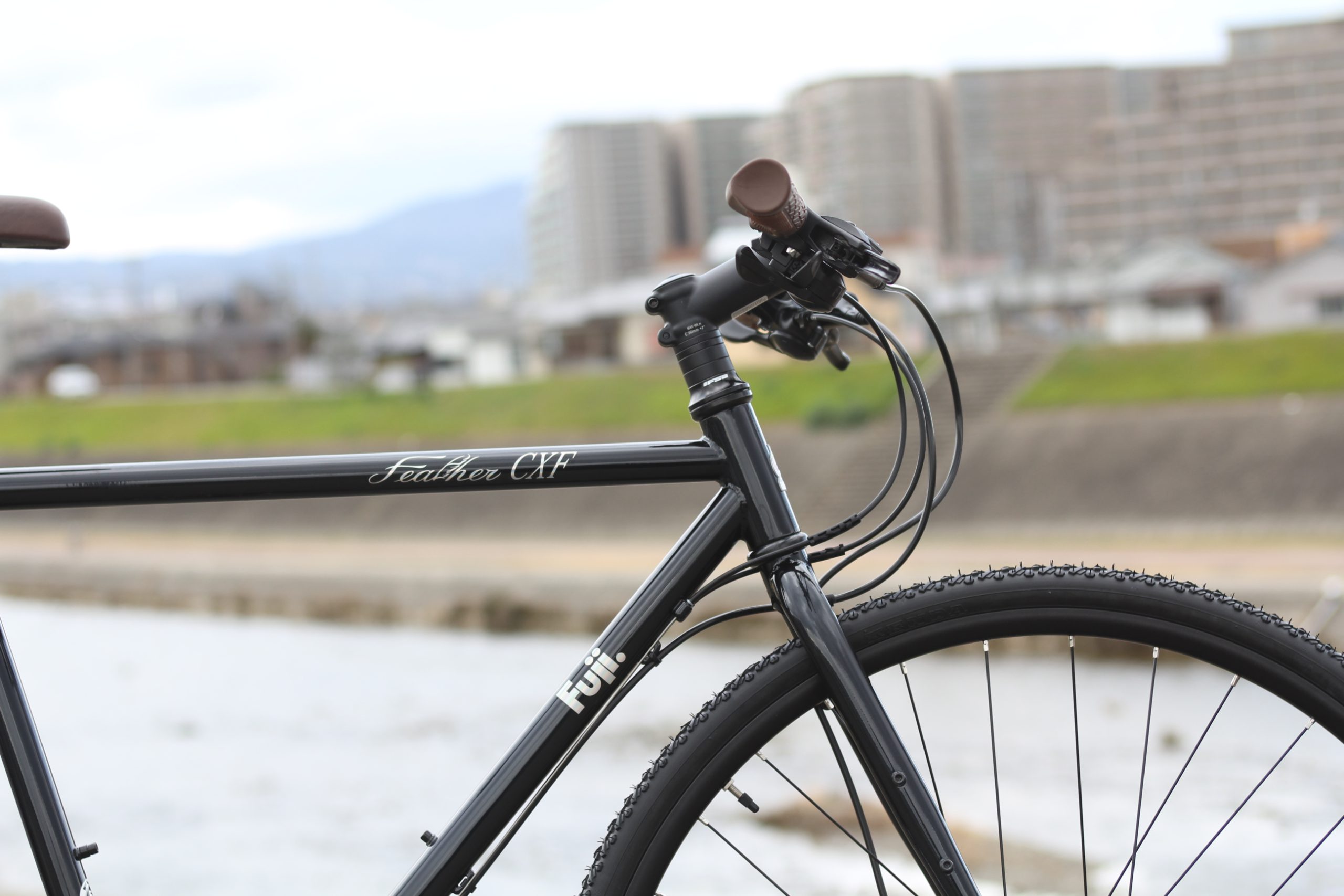 FUJI『feather CX flat』ストリート系モデルを継承したツーリング