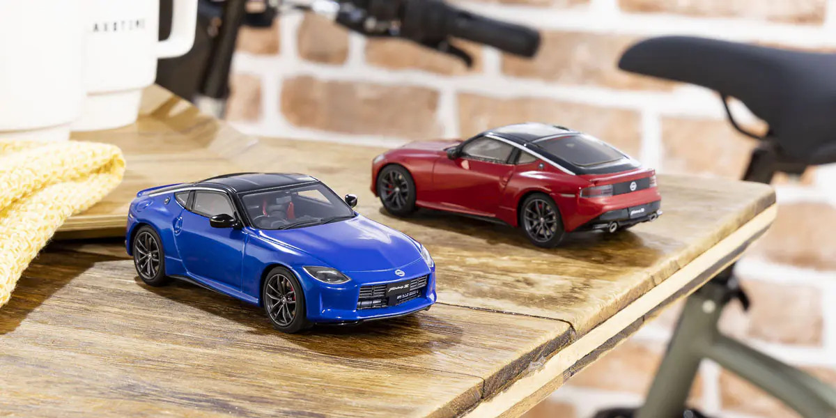 KYOSHO ORIGINAL 1/43scale Nissan Fairlady Z (Blue) KSR43114BL
