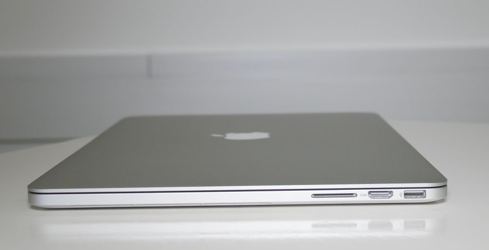 Apple MacBook Pro 15 (Mid-2015) - i7-4770HQ · Intel Iris Pro
