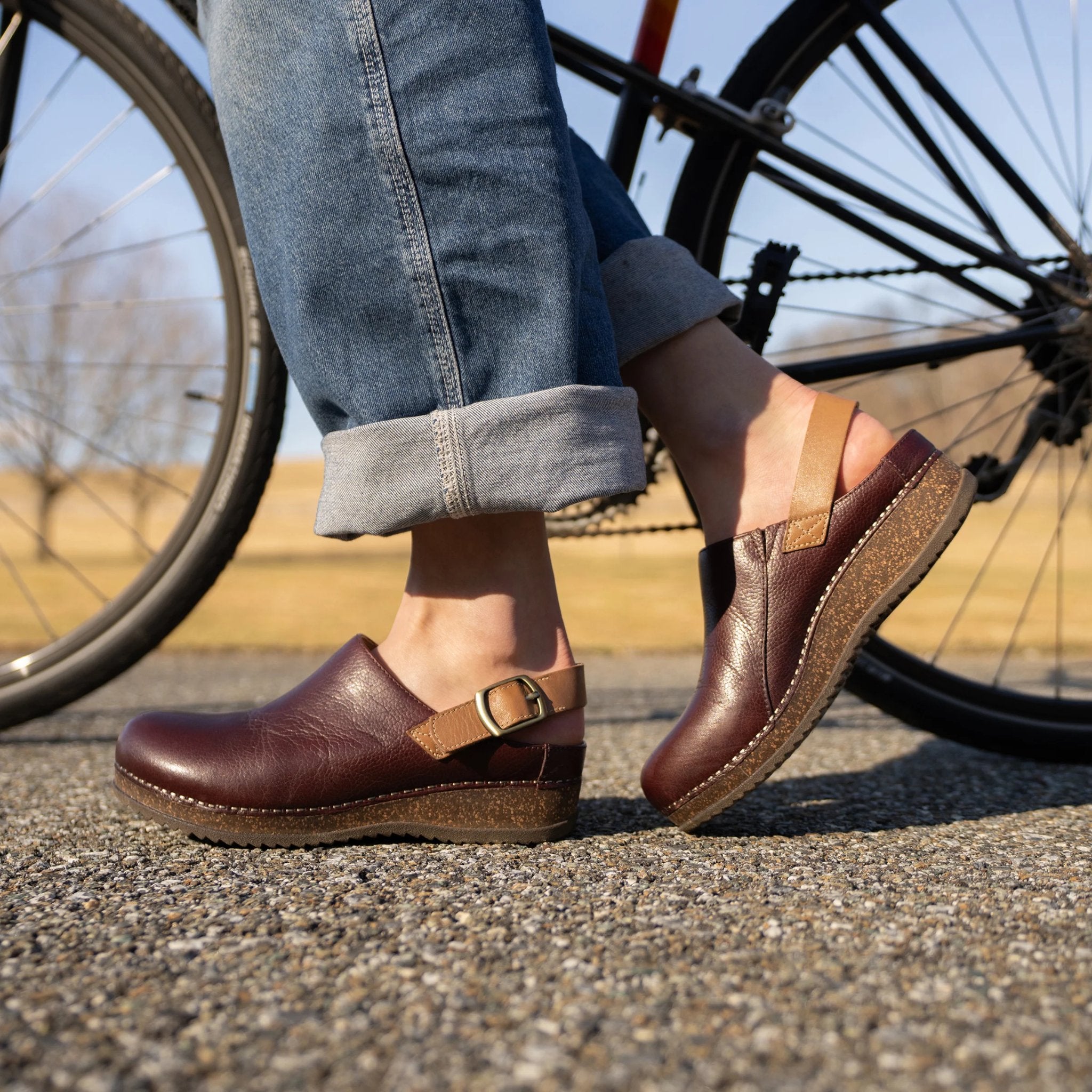 Dansko Women's Merrin - Cordovan Milled – Lenny's Shoe & Apparel