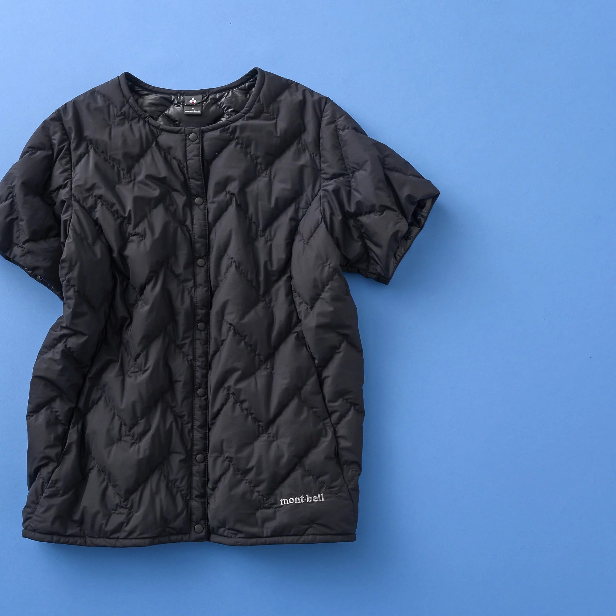 モンベル】毎年即完売する半袖ダウンが再入荷！驚くほど軽くて暖かいと