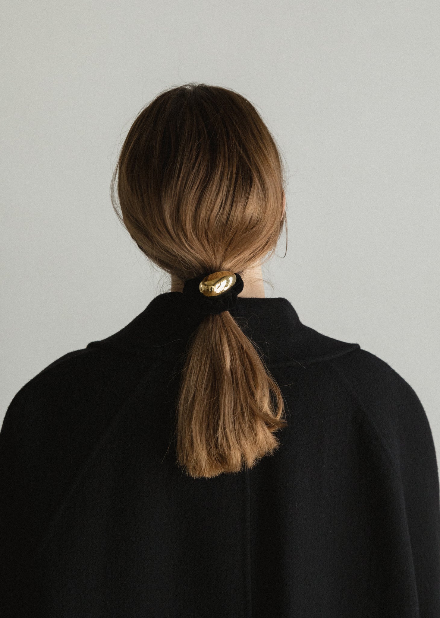 E-VELVET(Black) – LETICIA