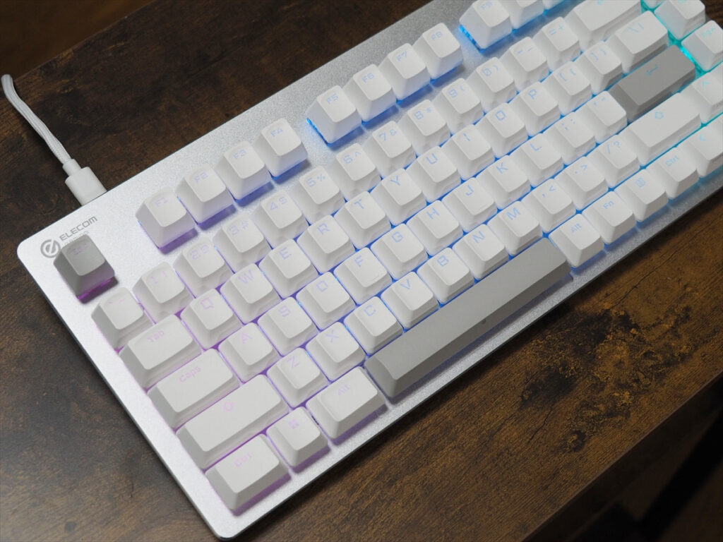 エレコム、ラピッドトリガー対応＆75％サイズのゲーミングキーボード