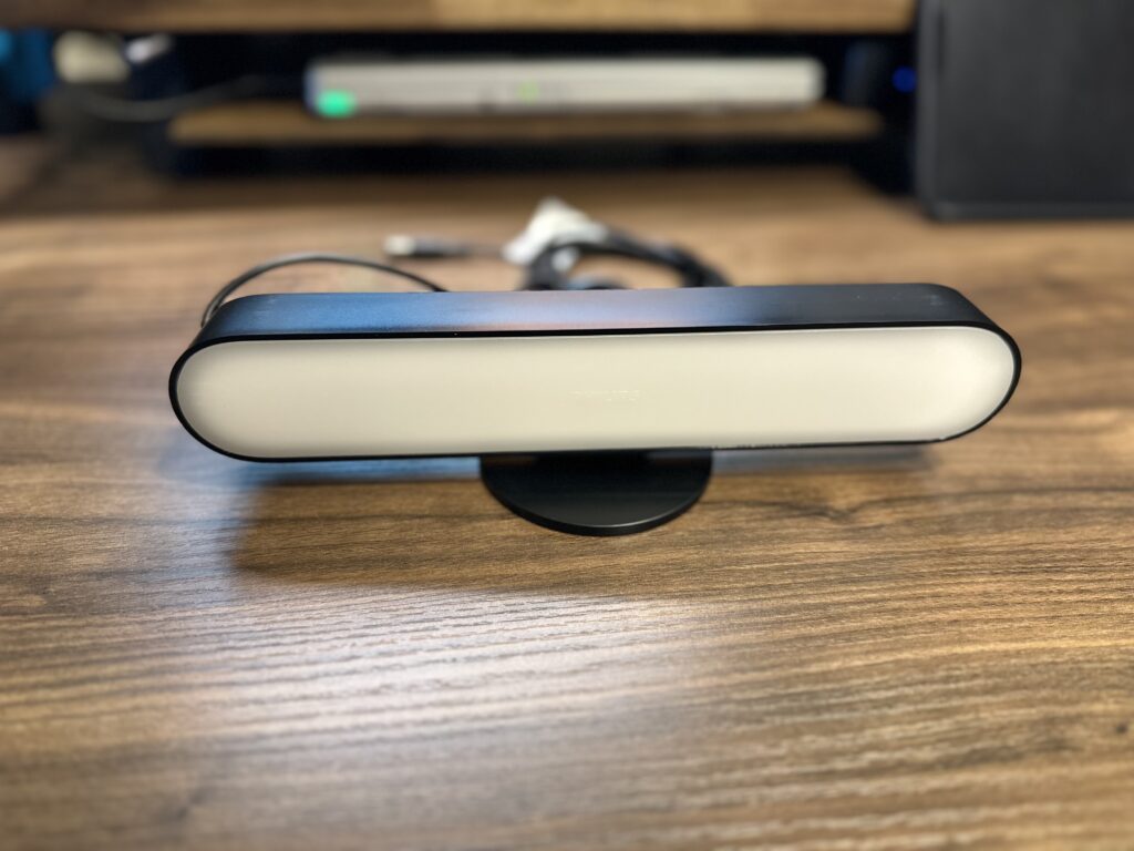 PHILIPS Hue「Play ライトバー」レビュー！映像や音に合わせて色が変化