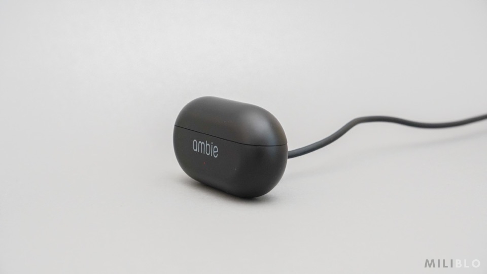 ambie AM-TW01 レビュー】耳が痛くならないイヤーカフ型の完全
