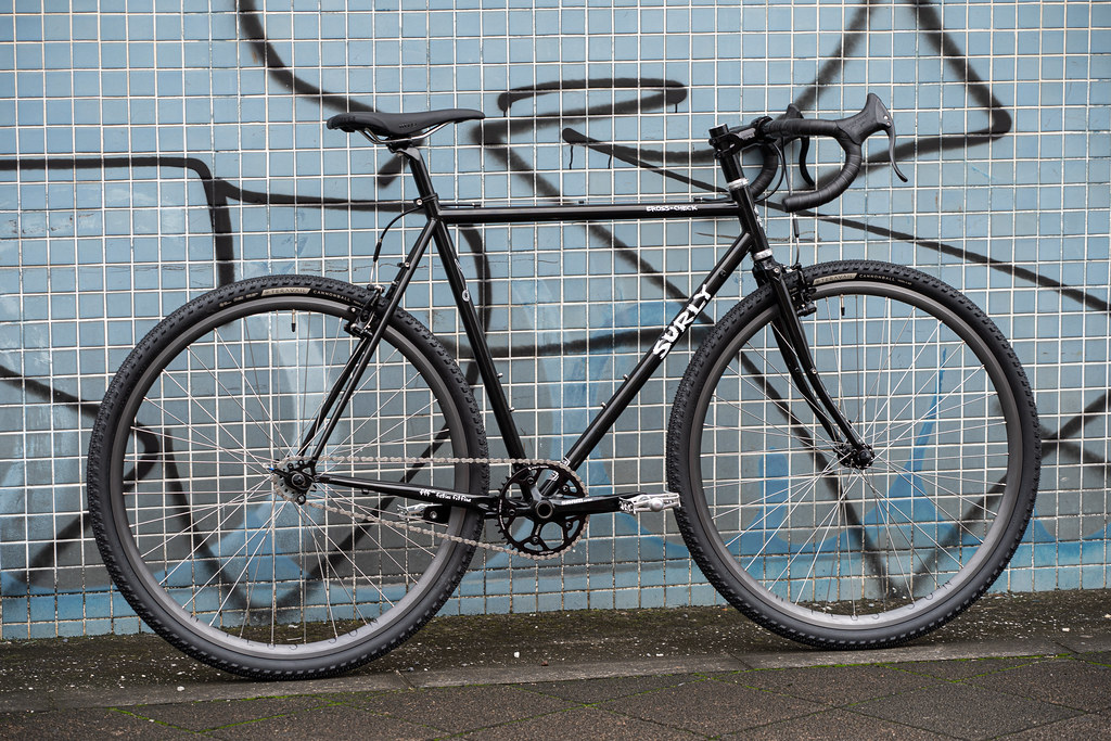 SURLY* cross check / BUILT BY BLUE LUG - CUSTOMER'S BIKE CATALOG