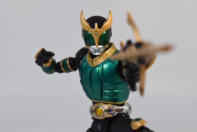 S.H.Figuarts 仮面ライダークウガ ライジングペガサス（真骨彫製法