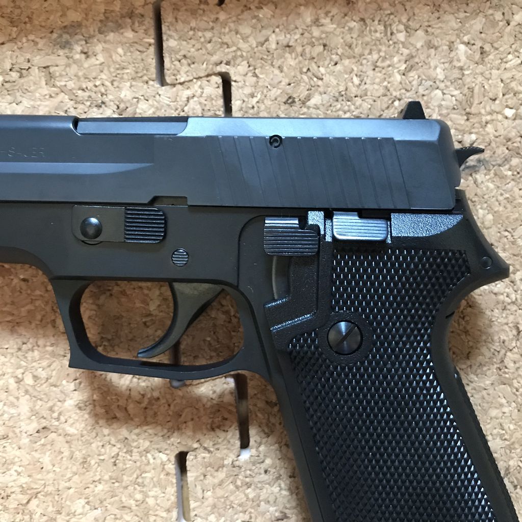 エアガンレビュー】タナカワークス SIG SAUER P220 IC 陸上自衛隊 9mm