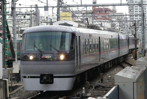 西武鉄道10000系ニューレッドアロー乗車記