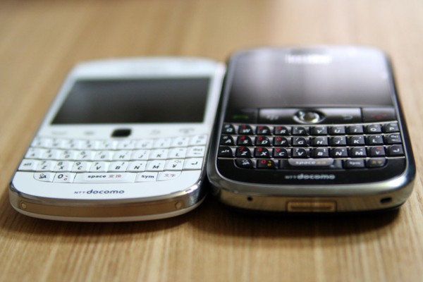 女子力が半端ない！大人カワイイ「BlackBerry Bold 9900」の新色「Pure