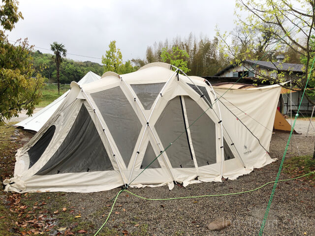 トラップ注意！】リビングシェルロングのグランドシートの表裏