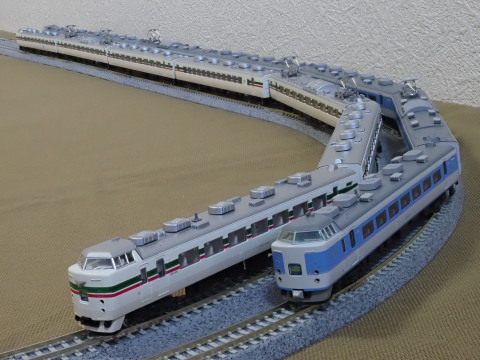 KATO 189系〈グレードアップあずさ〉 入線: 傘じゃなくて笠の