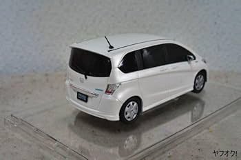 Amazon | ミニカー カラーサンプル フリード ハイブリッド 1/24
