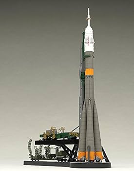 Amazon | 1/150プラスチックモデル ソユーズロケット+搬送列車 1/150