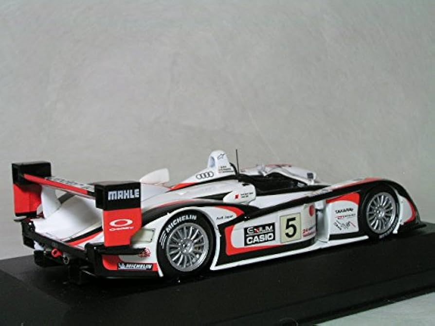 Amazon | 1/43 アウディ 〓 R8 / '04 ルマン優勝車 Team GOH 〓 Audi