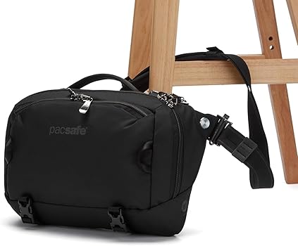 Amazon | Pacsafe EXP 12インチ スリングクロスボディ。 | 斜めがけバッグ