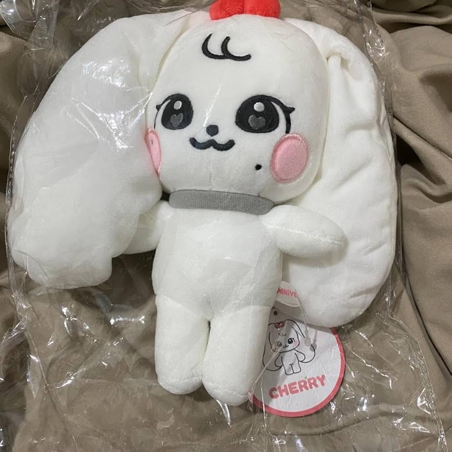 Amazon.co.jp: IVE minive ミニブ ウォニョン チェリー ぬいぐるみ