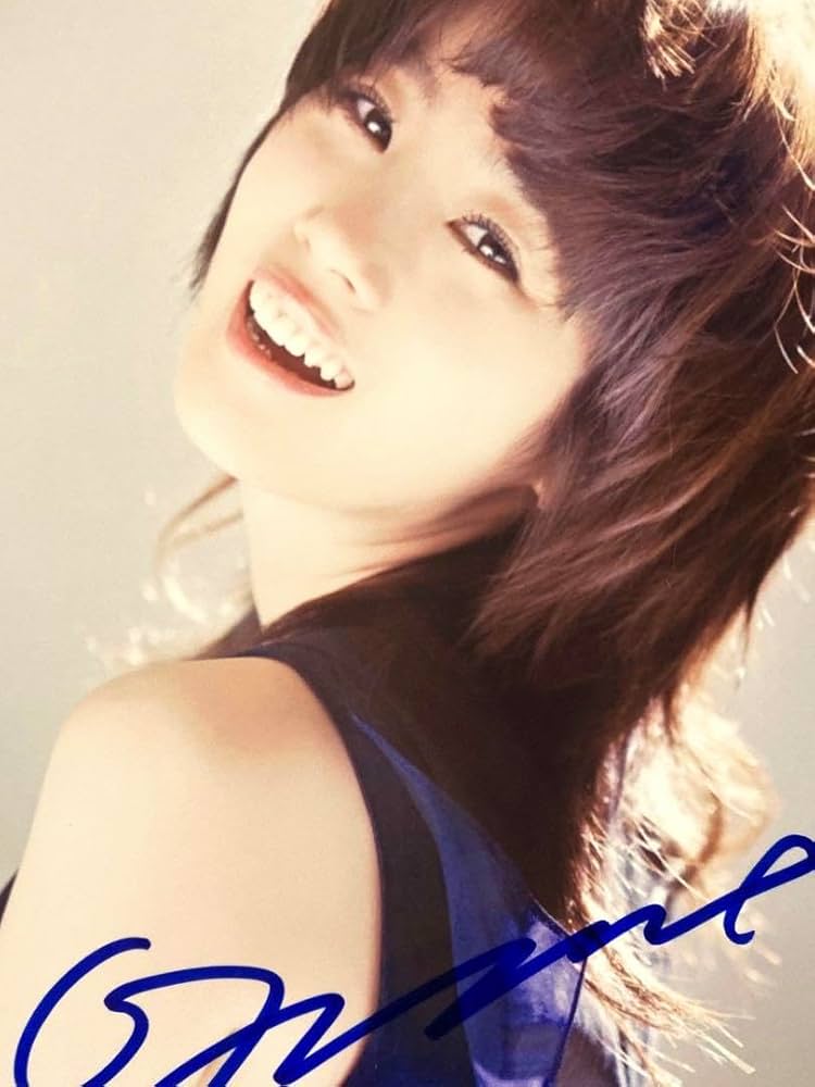 Amazon.co.jp: イ スヨン直筆サイン入り2Lサイズ写真… : おもちゃ