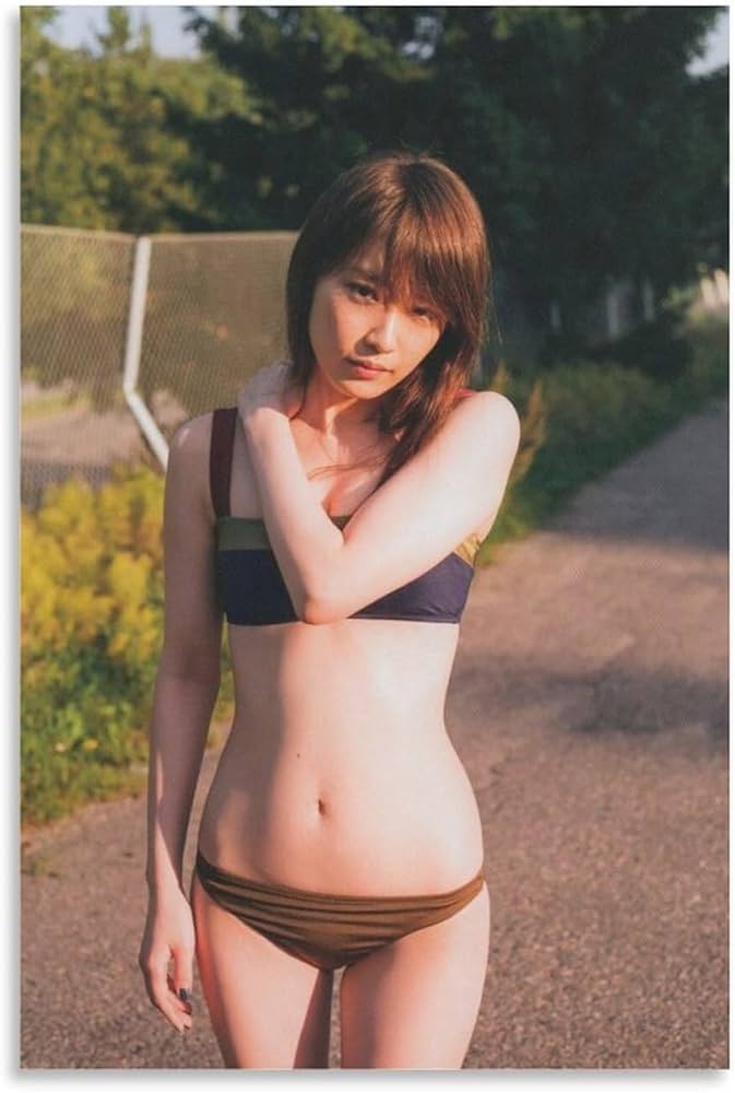 Amazon.co.jp: 高山一実 女優水着写真1ポスター ウォールアート