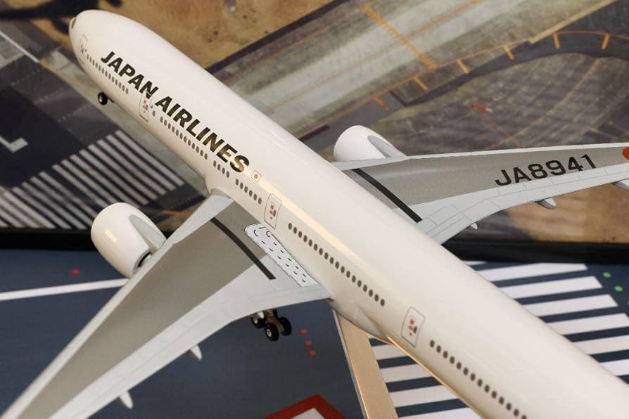Amazon.co.jp: JAL B777-300 モデルプレーン 1 200 Hogan製 ※古い製造