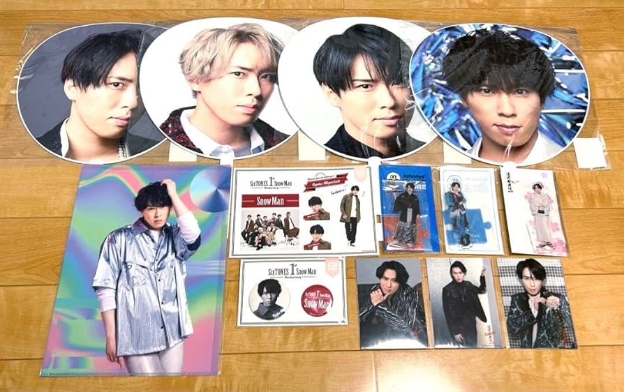 SnowMan 宮舘涼太 うちわ ＆ アクスタ ＆ 缶バッジ 他 13点セット