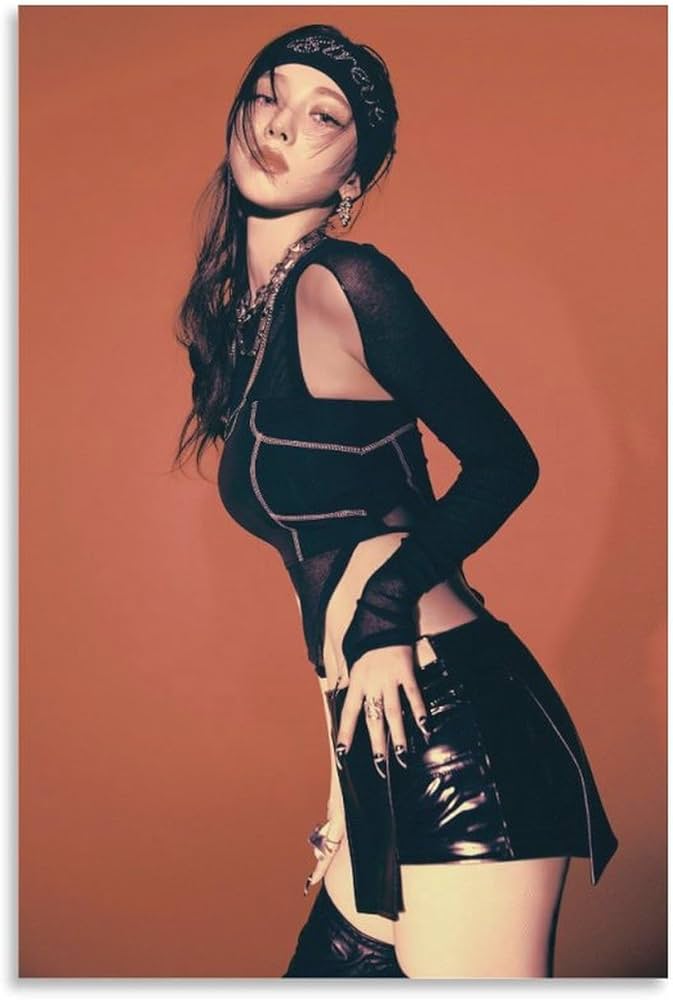 Amazon.co.jp: KARINA カリナ AESPA エスパ Whiplash MV 流行