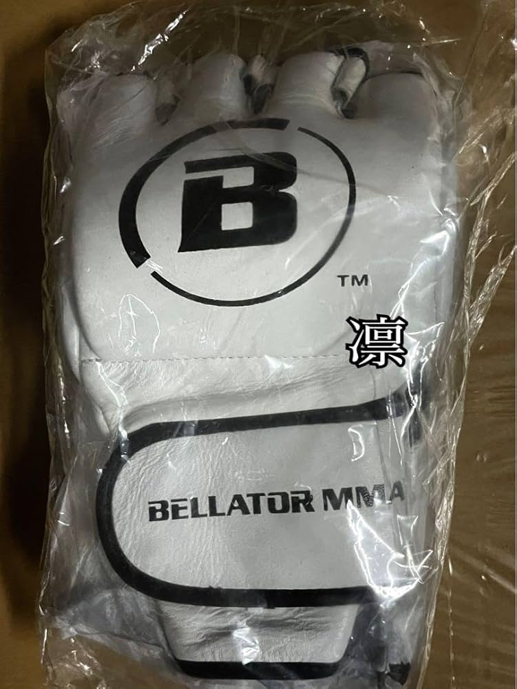 Amazon.co.jp: 超限定カラー BELLATOR MMA 白グローブ : おもちゃ