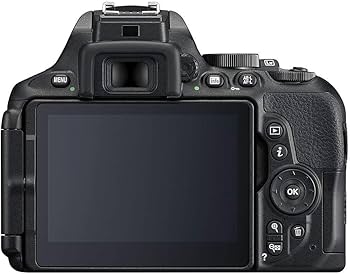 Amazon.com : Nikon D5600 DSLR Camera with 18-55mm Lens (1576) +