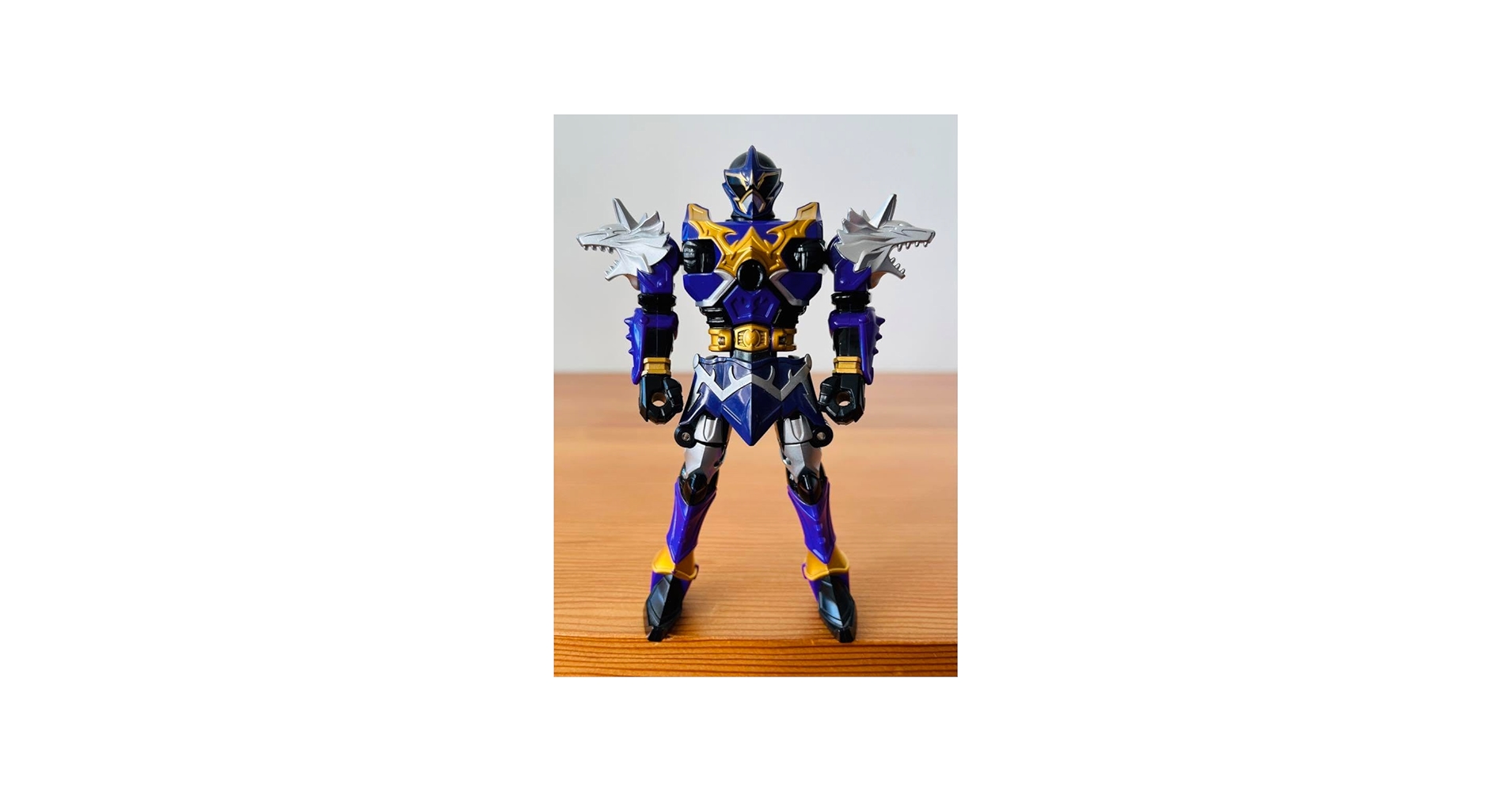 Amazon.co.jp: 魔法戦隊マジレンジャー 魔神合体 DXウルカイザー