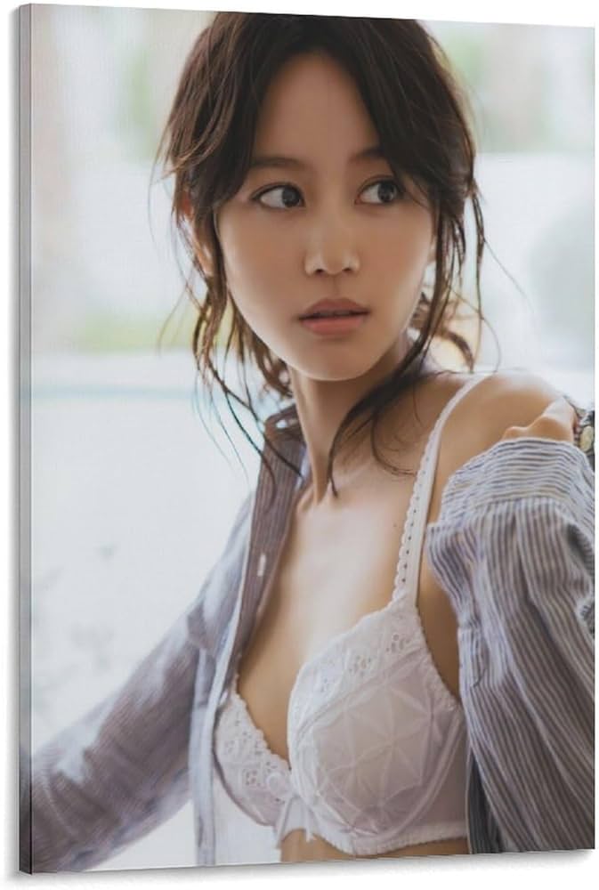 Amazon.co.jp: 堀北真希グラビア水着画画像集女優・歌手・アイドル110