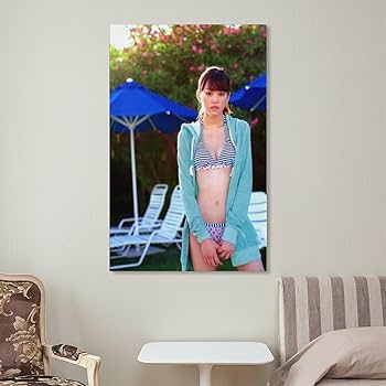 Amazon.co.jp: 壁飾り桐谷美玲ポスターかわいいビキニ ウォールアート