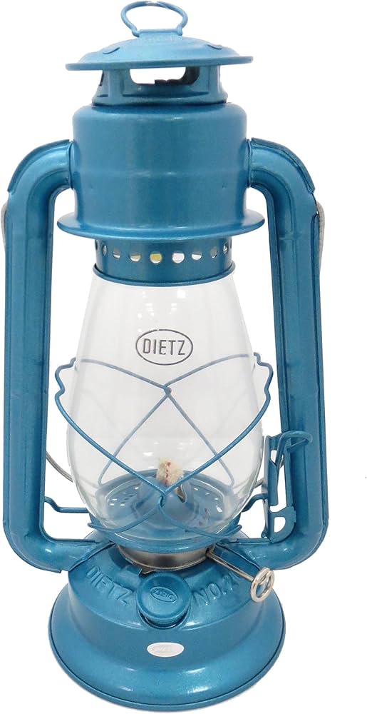 Amazon.com : Dietz #20 Junior Oil Burning Lantern (Blue) : Sports