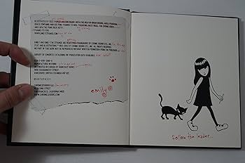 Amazon.com: Emily's Secret Book of Strange: Emily the Strange