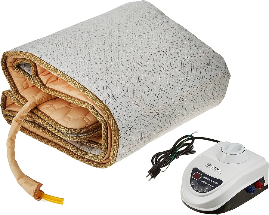 Amazon | トーエー ラグ ベット型 温水マット ぽかぽかくん | トーエー