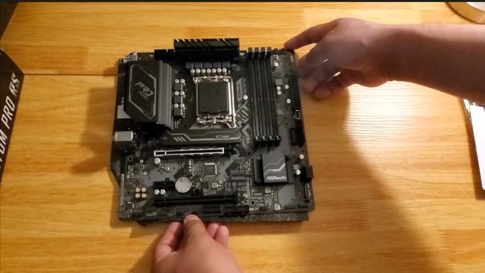 Amazon.com: ASROCK H670M PRO RS Socket LGA1700/ Intel H670/ DDR4