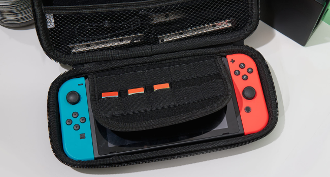 Amazon.com: Numskull Wicked Hard Shell Travel Case for Nintendo