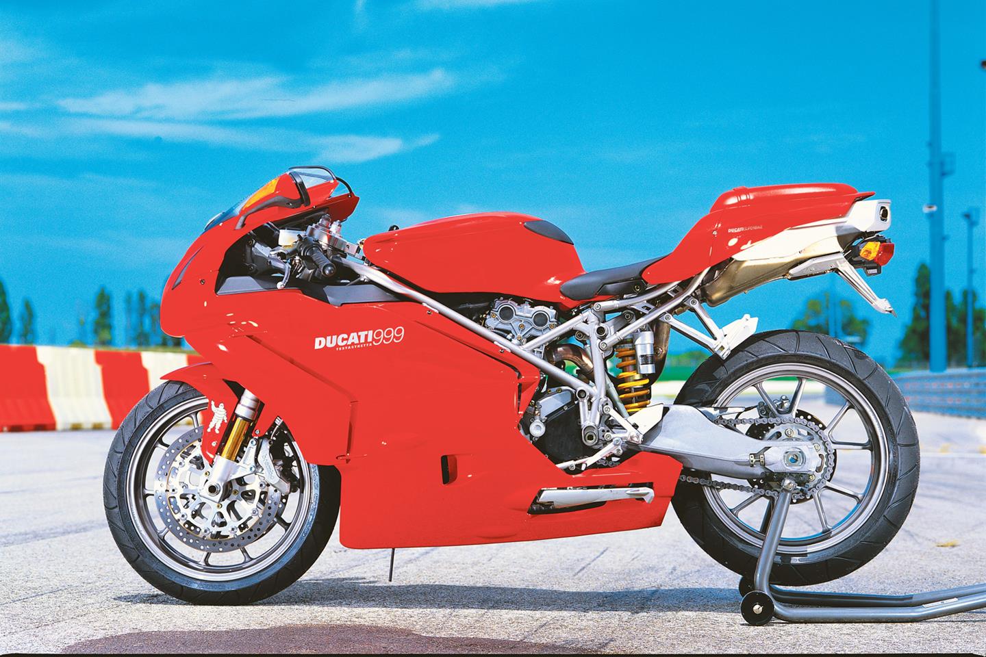 Ducati 999 1:18 Ruben Xaus 3台セット Ducati 999 1:18 Ruben Xaus 3