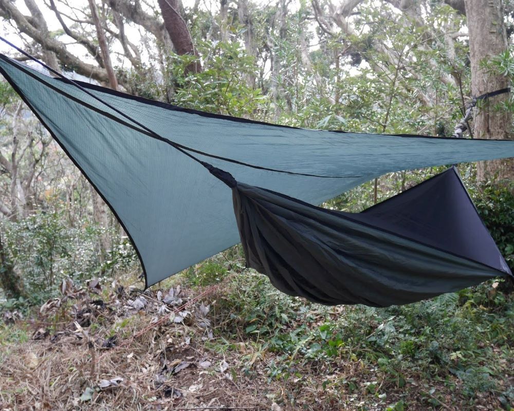 ソロキャンにはハンモックが快適！ヘネシーハンモックのエキスペディ