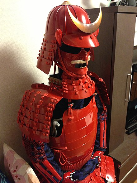 赤備え」甲冑（Wikipediaより） | - Japaaan