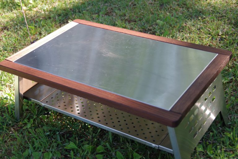 映え最強のローテーブル、笑's 焚き火調理台450re - MAGE OUTDOOR