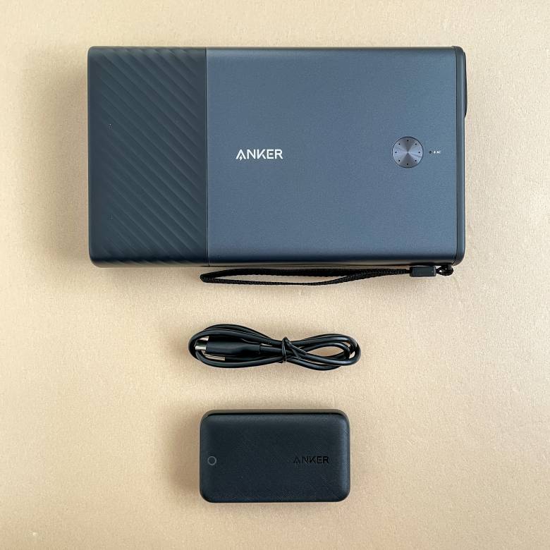 Anker PowerHouse 100レビュー】最大100WのAC出力に対応する27,000mAh