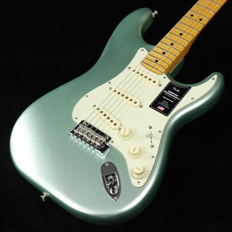 Fender / American Professional II Stratocaster Maple Fingerboard