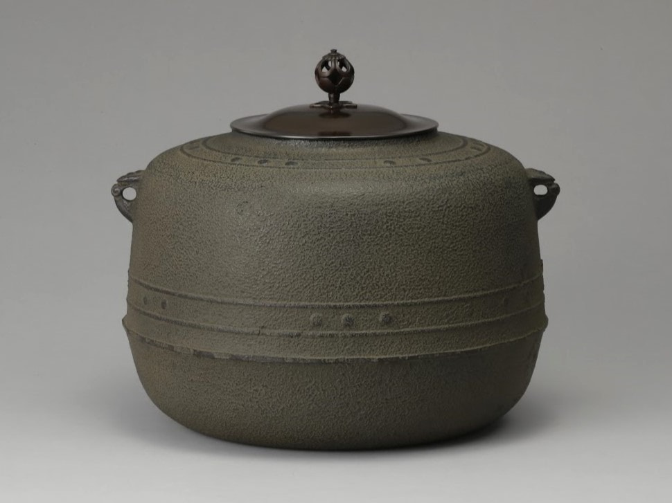 万代屋釜（炉用） | すべての商品 | 淡交社 茶道具と茶席のきもの