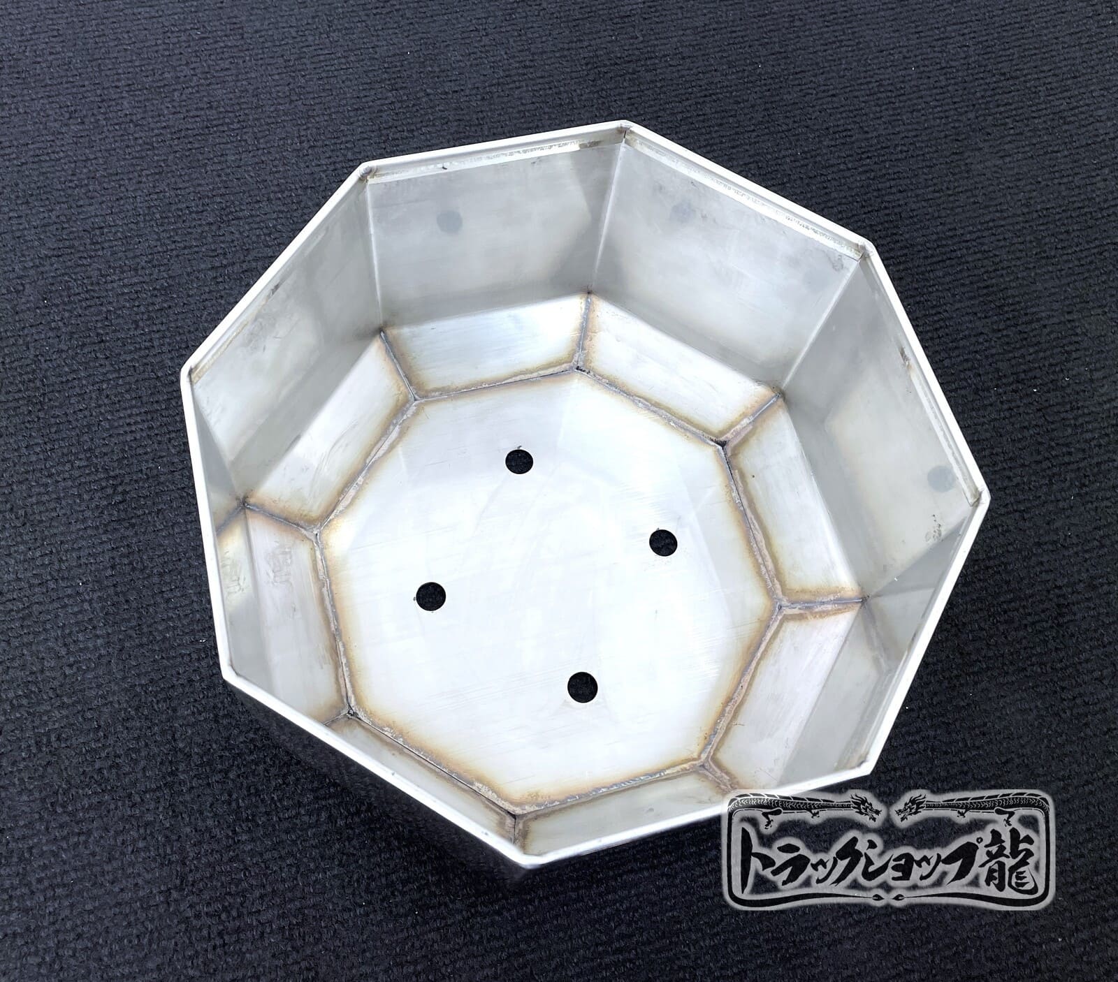 ステンレス リアハブカバー 19.5インチ 鏡面 8穴 八角形 4個組