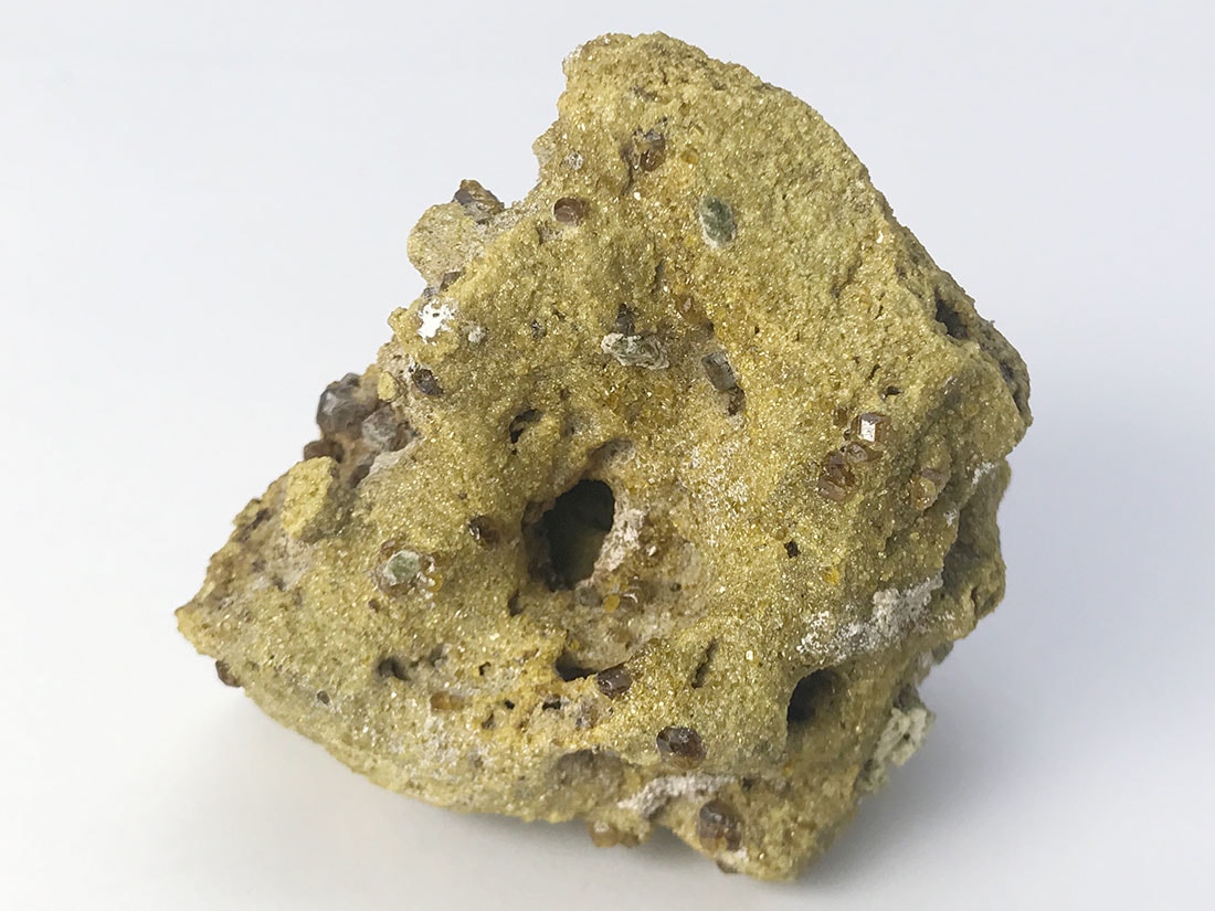 埼玉県秩父鉱山産 灰礬柘榴石(グロッシュラーガーネット)