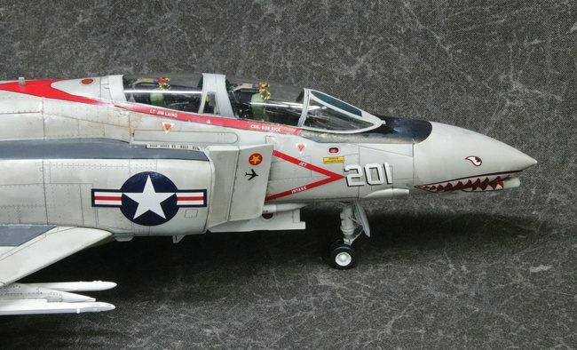 1/48 マクダネル・ダグラス F-4B ファントムII 完成品｜艦船模型の販売