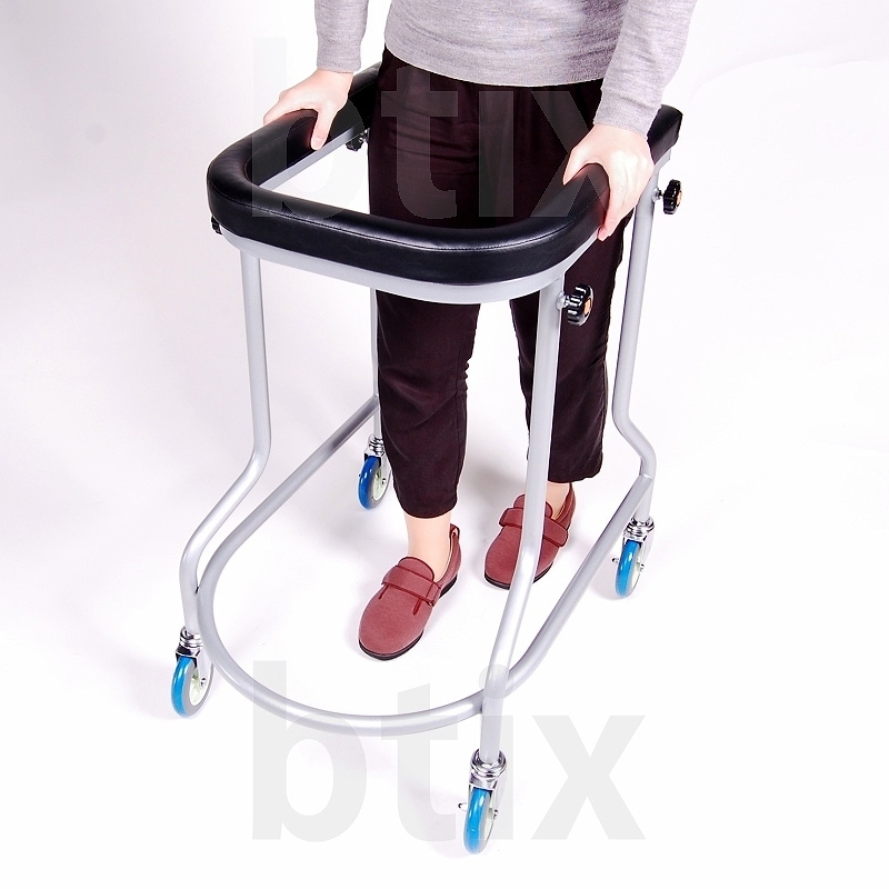 超売れ筋】【室内専用】アルコー3型（中） ｜ シルバーカー・歩行器