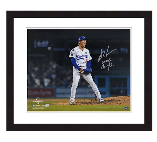 山本由伸 直筆サイン入り 額装 16x20フォト 