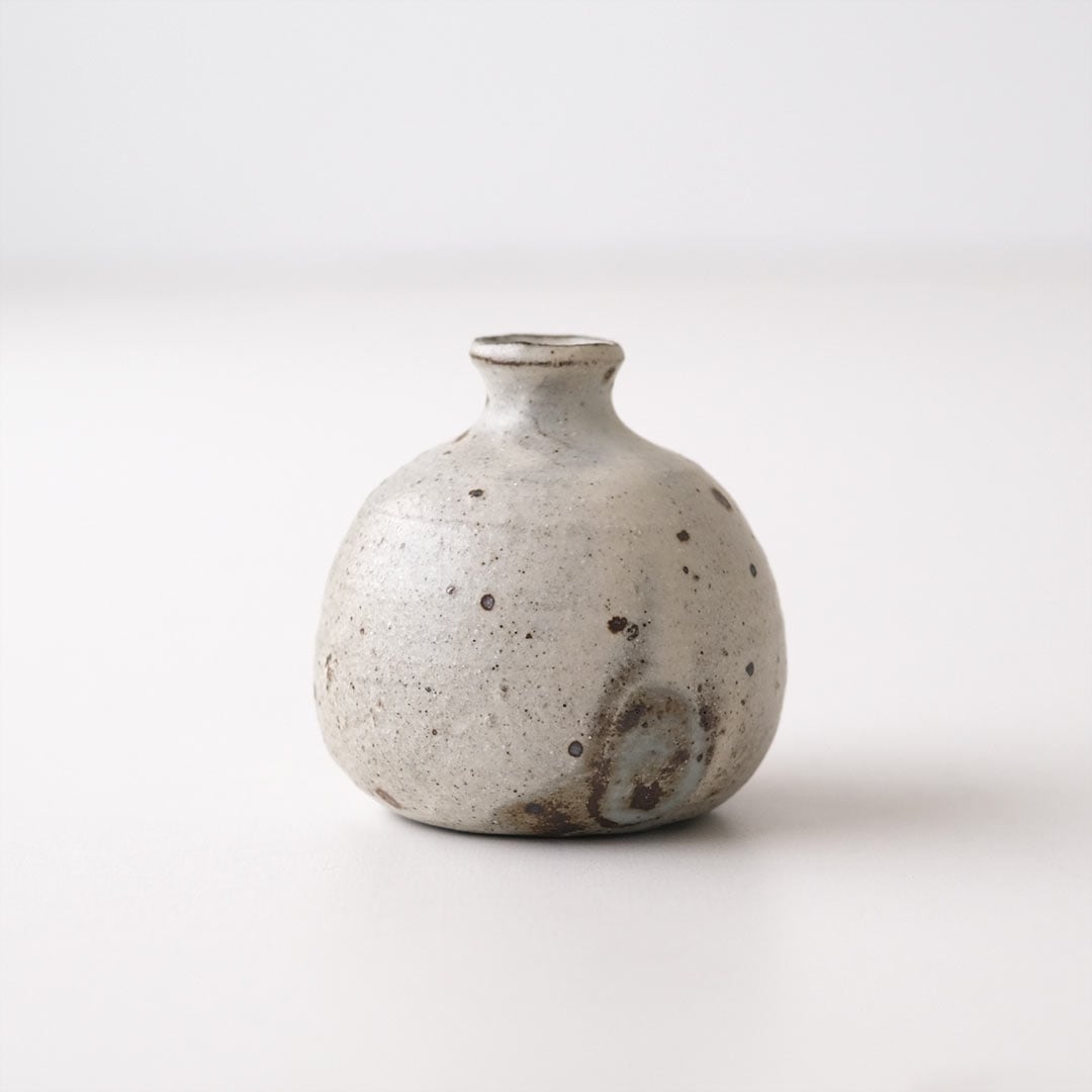 粉引/花入/丸徳利小 | 唐津焼 雅樂窯 ( うたがま ) | 糸島くらし×ここ