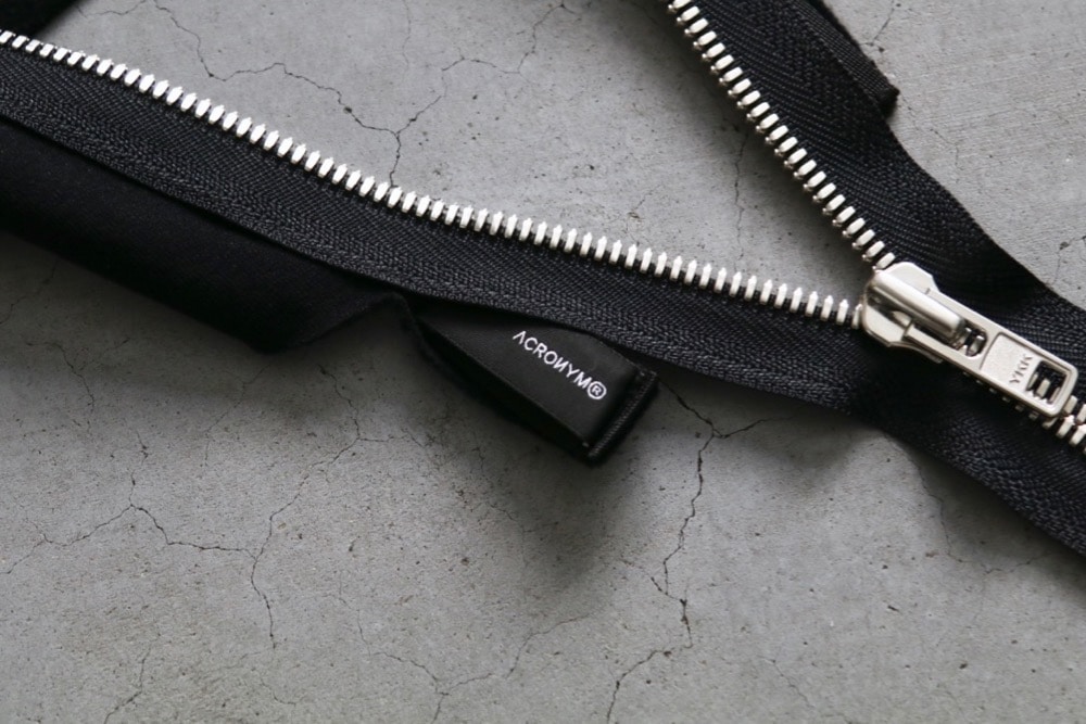 ACRONYM(アクロニウム) 